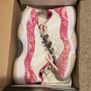 Air jordan 11 Retro low GG snake with box
